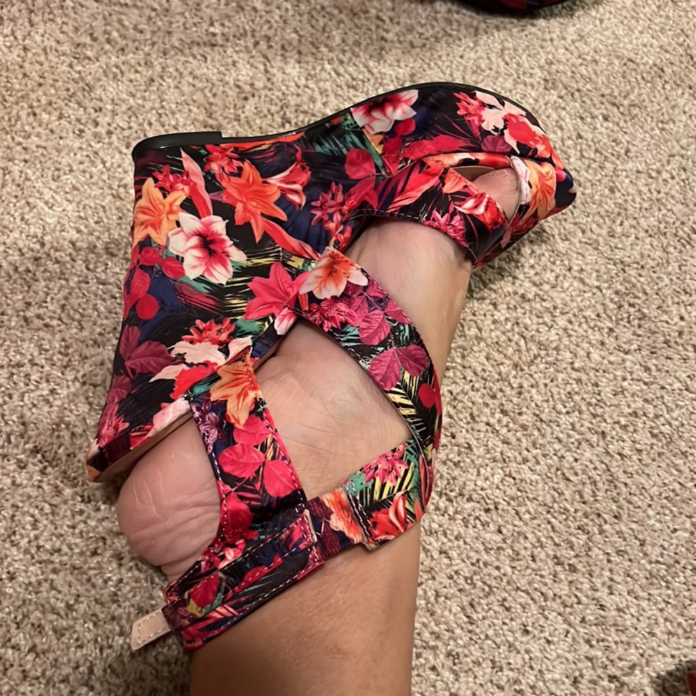 Tropical heels/platforms